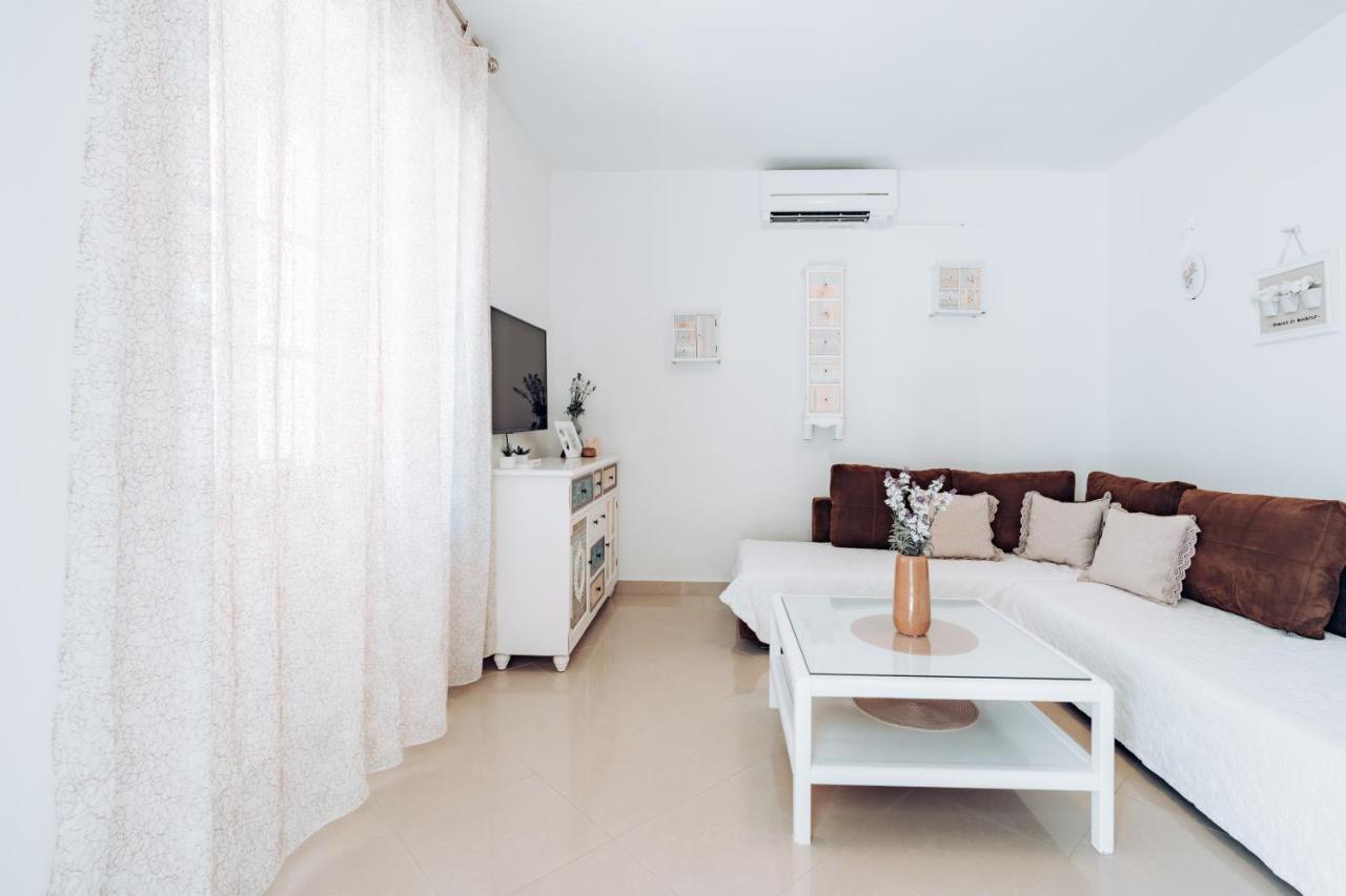 Guest House Sakarun Veli Rat Ngoại thất bức ảnh