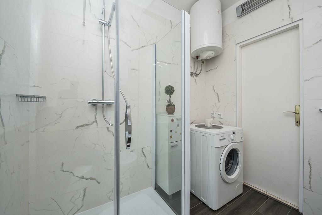 Guest House Sakarun Veli Rat Ngoại thất bức ảnh